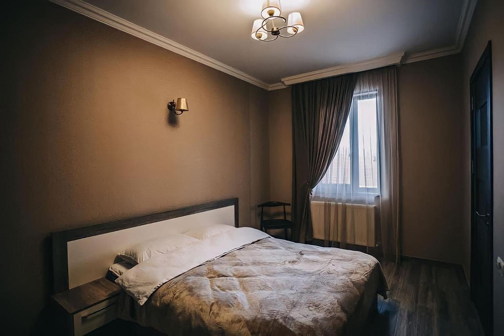 7 Rooms Hotel Tserovani Esterno foto