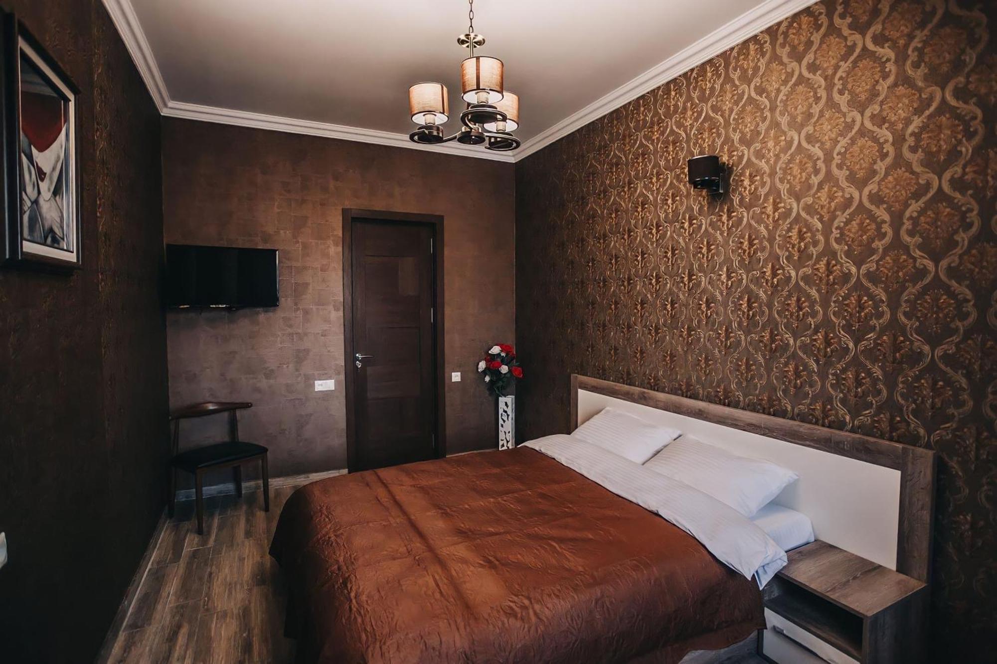 7 Rooms Hotel Tserovani Esterno foto