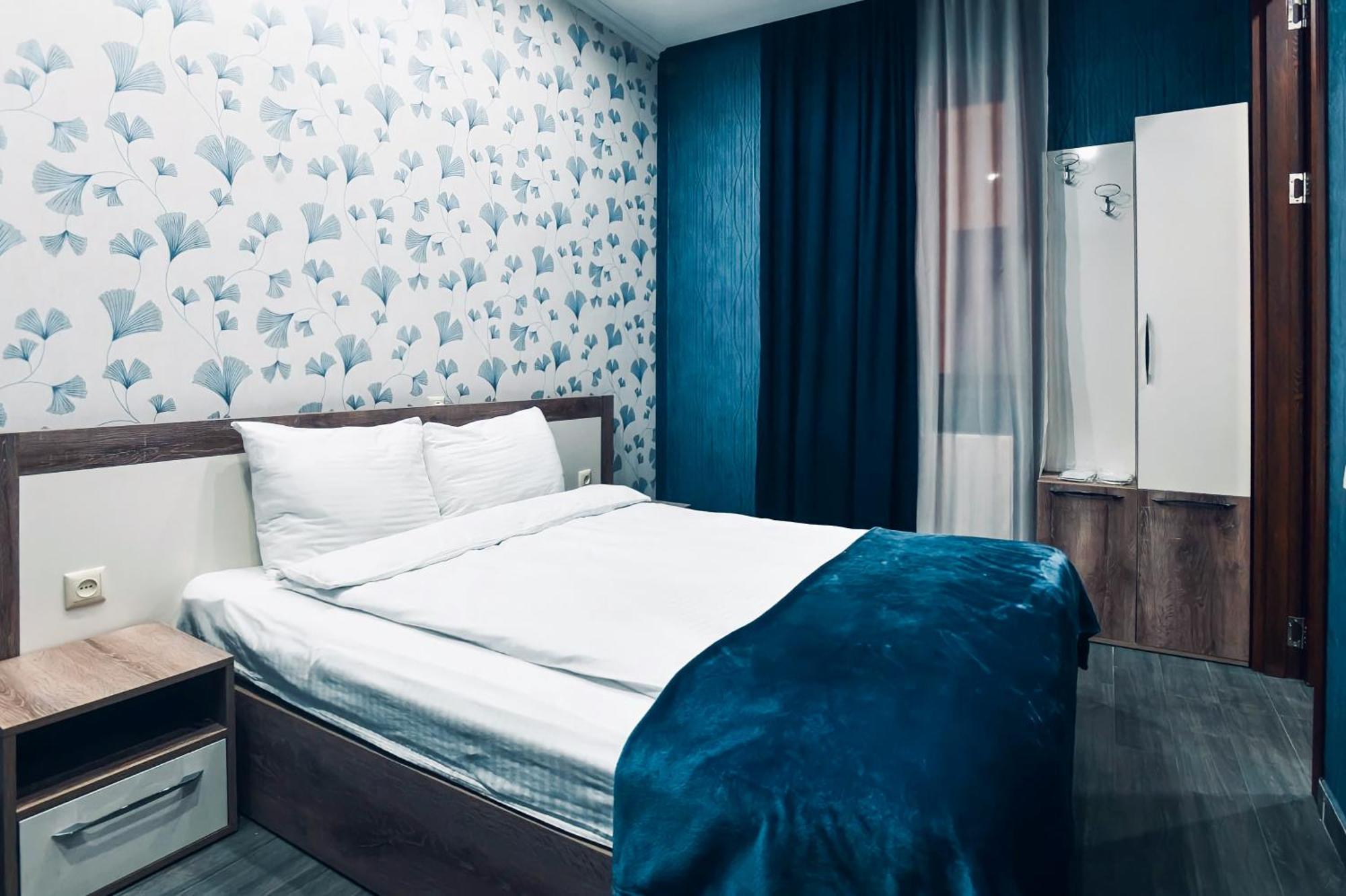 7 Rooms Hotel Tserovani Esterno foto